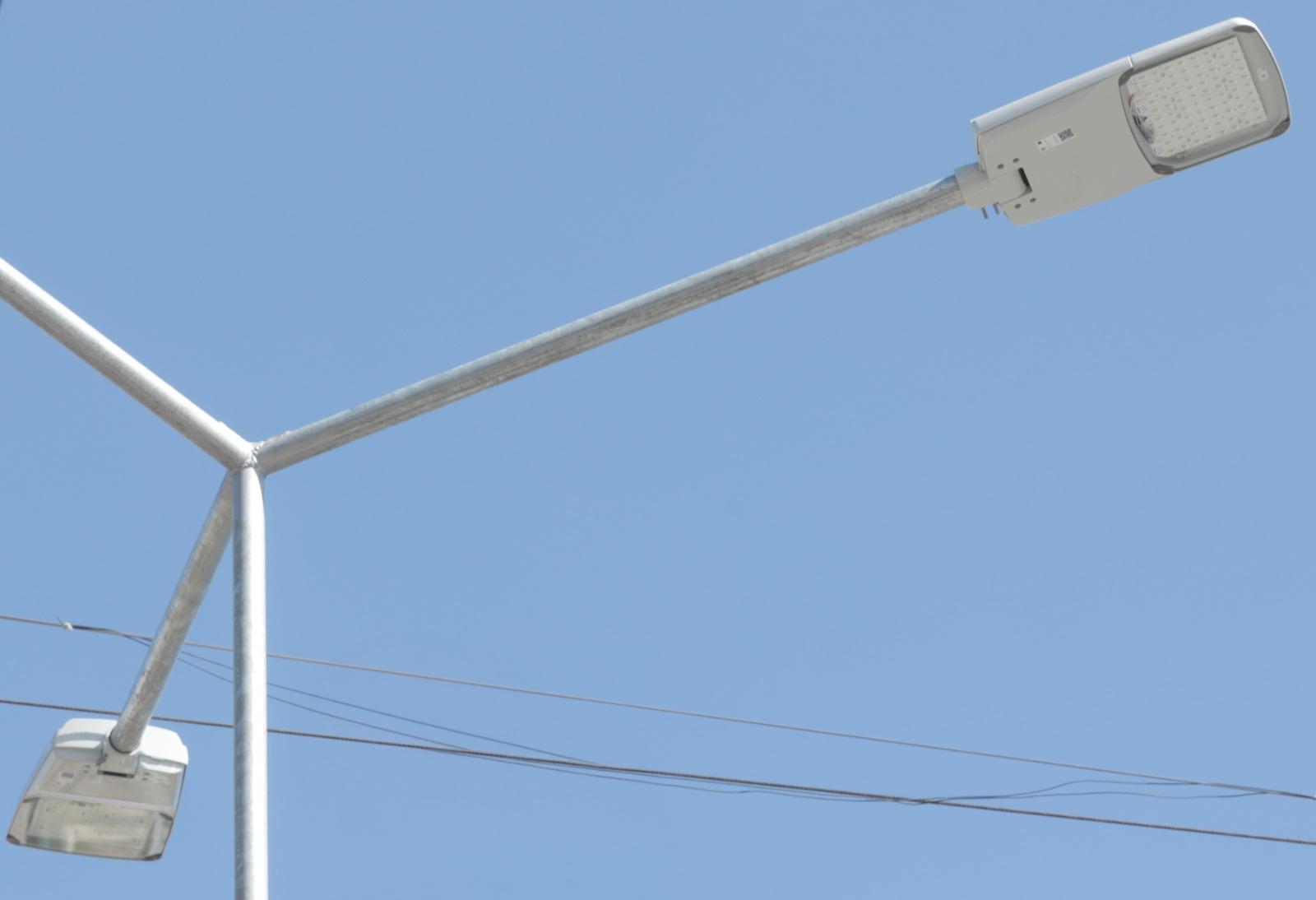 Corpuri de iluminat public montate pe stâlp în Constanța