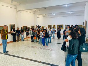 Elevi participanți la atelierul Ekphrasis dobrogean, la Muzeul de Artă Constanța